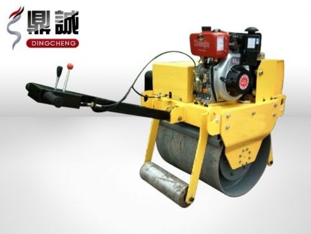點(diǎn)擊查看詳細(xì)信息<br>標(biāo)題：重型手扶式單鋼輪壓路機(jī) 閱讀次數(shù)：12027