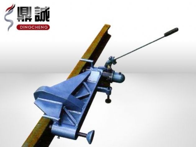 點擊查看詳細信息<br>標題：水平液壓彎軌機 閱讀次數(shù)：4629