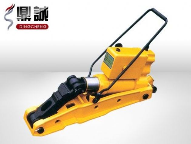 點(diǎn)擊查看詳細(xì)信息<br>標(biāo)題：液壓起撥道機(jī) 閱讀次數(shù)：4053